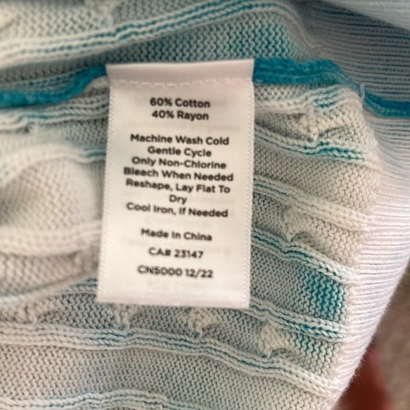 Talbots Women’s Plus Size X Blue And White Tie Dye Cable Sweater NWOT - Picture 5 of 6